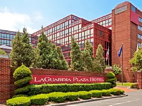 LaGuardia Plaza Hotel -New York